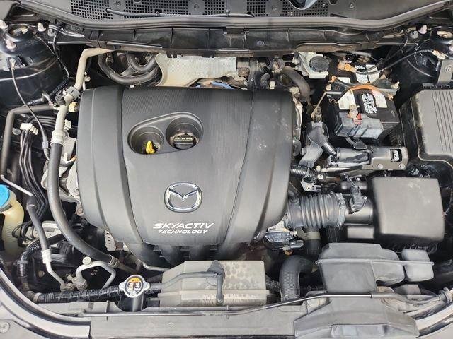 Used 2016 Black Mazda Touring image 27
