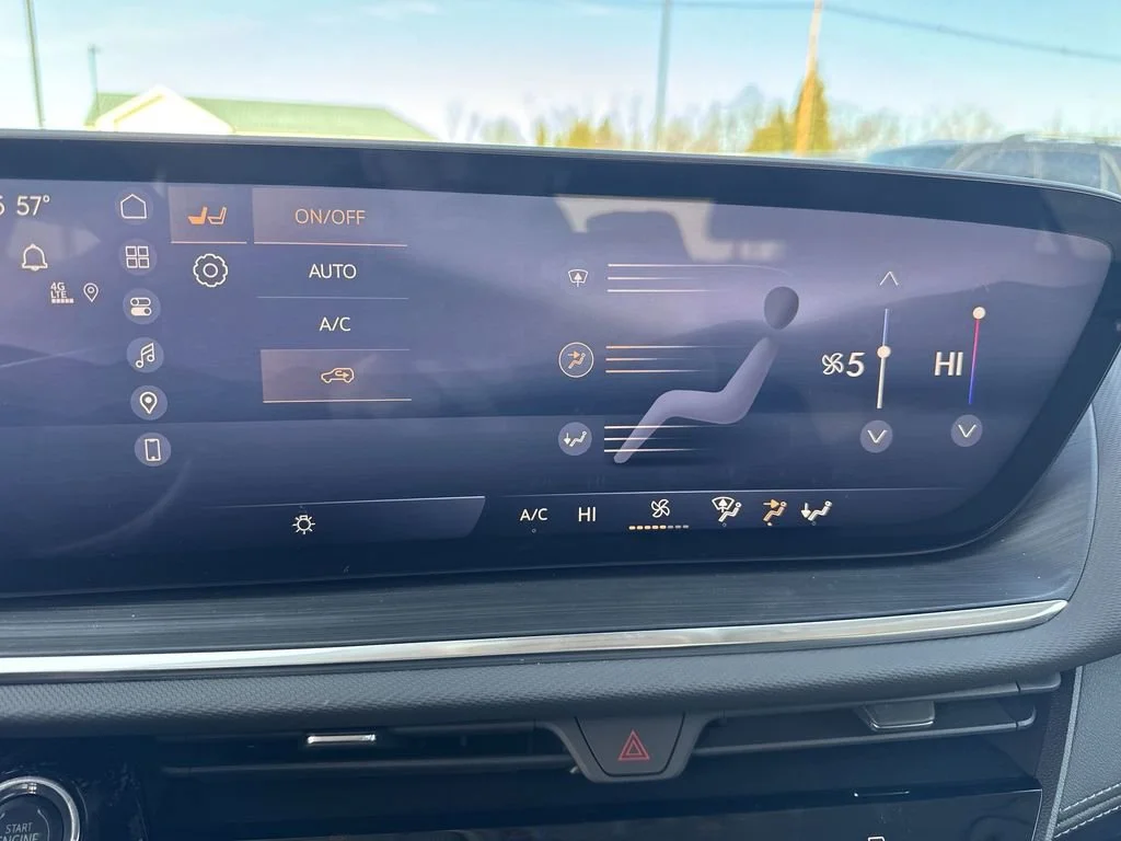 New 2026 Quartz Blue Metallic Buick Preferred image 19