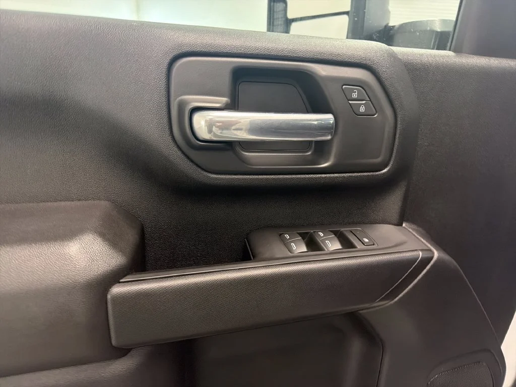 Used 2025 White Chevrolet Work Truck image 13