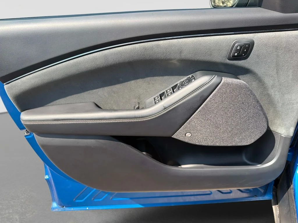 Used 2025 Blue Ford GT image 18