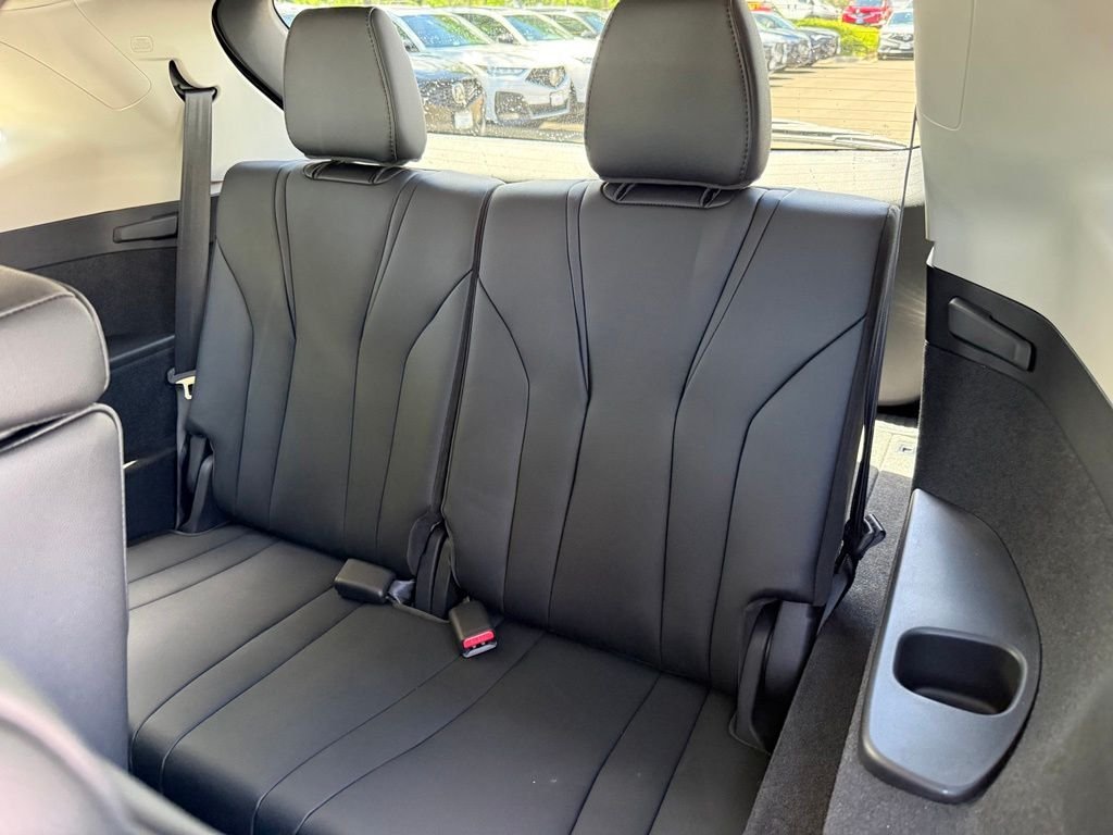 Used 2026 Majestic Black Pearl Acura Base image 16