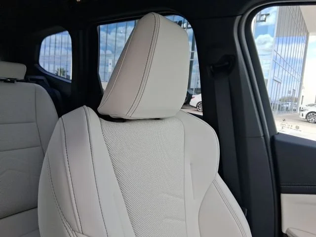 New 2026 Black Sapphire Metallic BMW xDrive28i image 16
