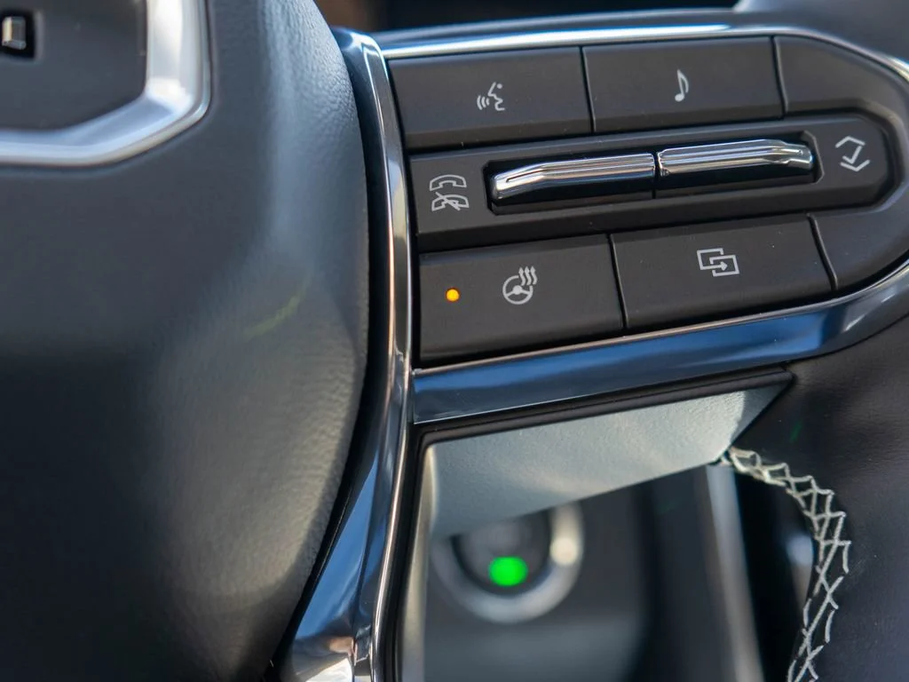 2026 GMC Acadia Denali - Photo 23