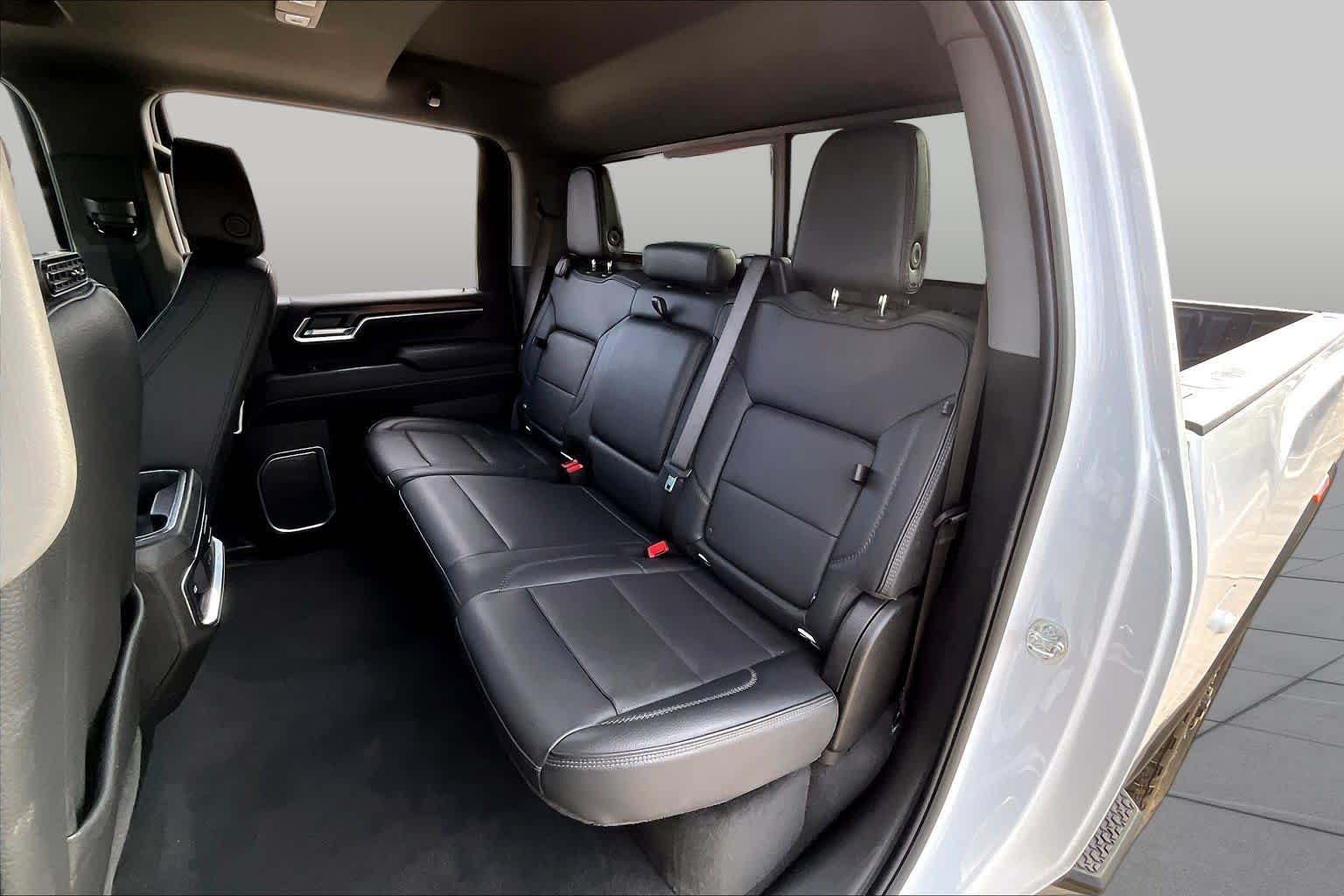 Used 2025 Summit White GMC Denali image 21