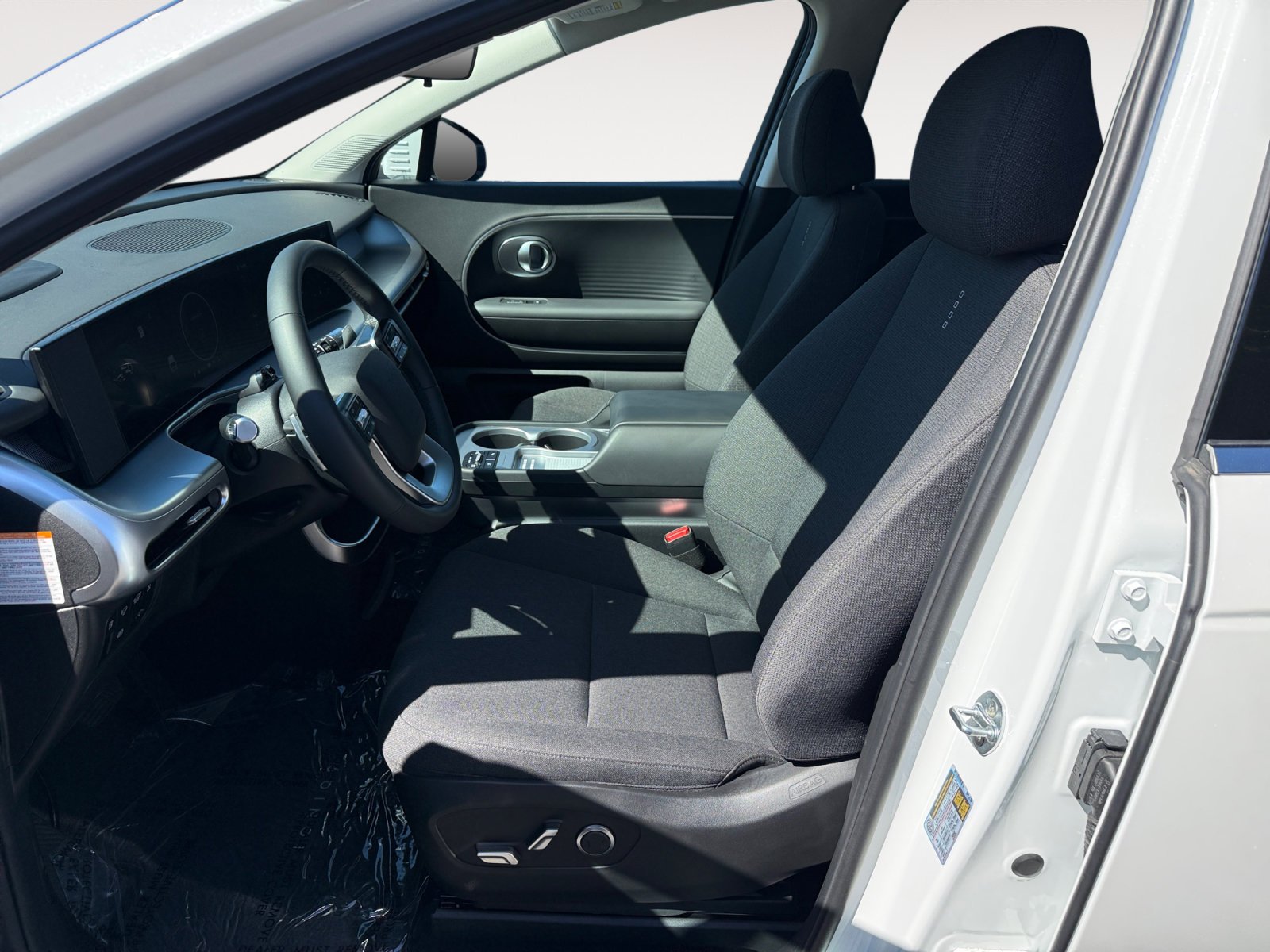Used 2026 Snow White Pearl Hyundai S image 10