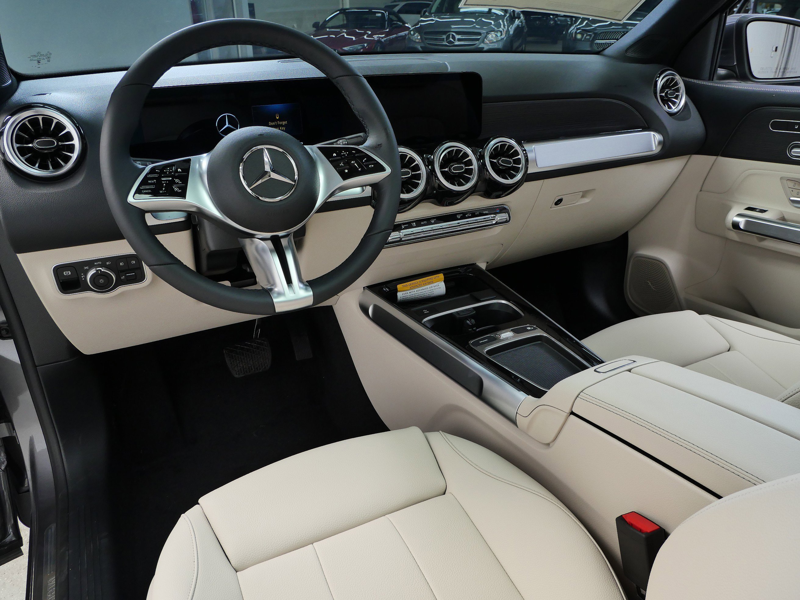 New 2026 Mountain Grey Metallic Mercedes-Benz GLB 250 image 3