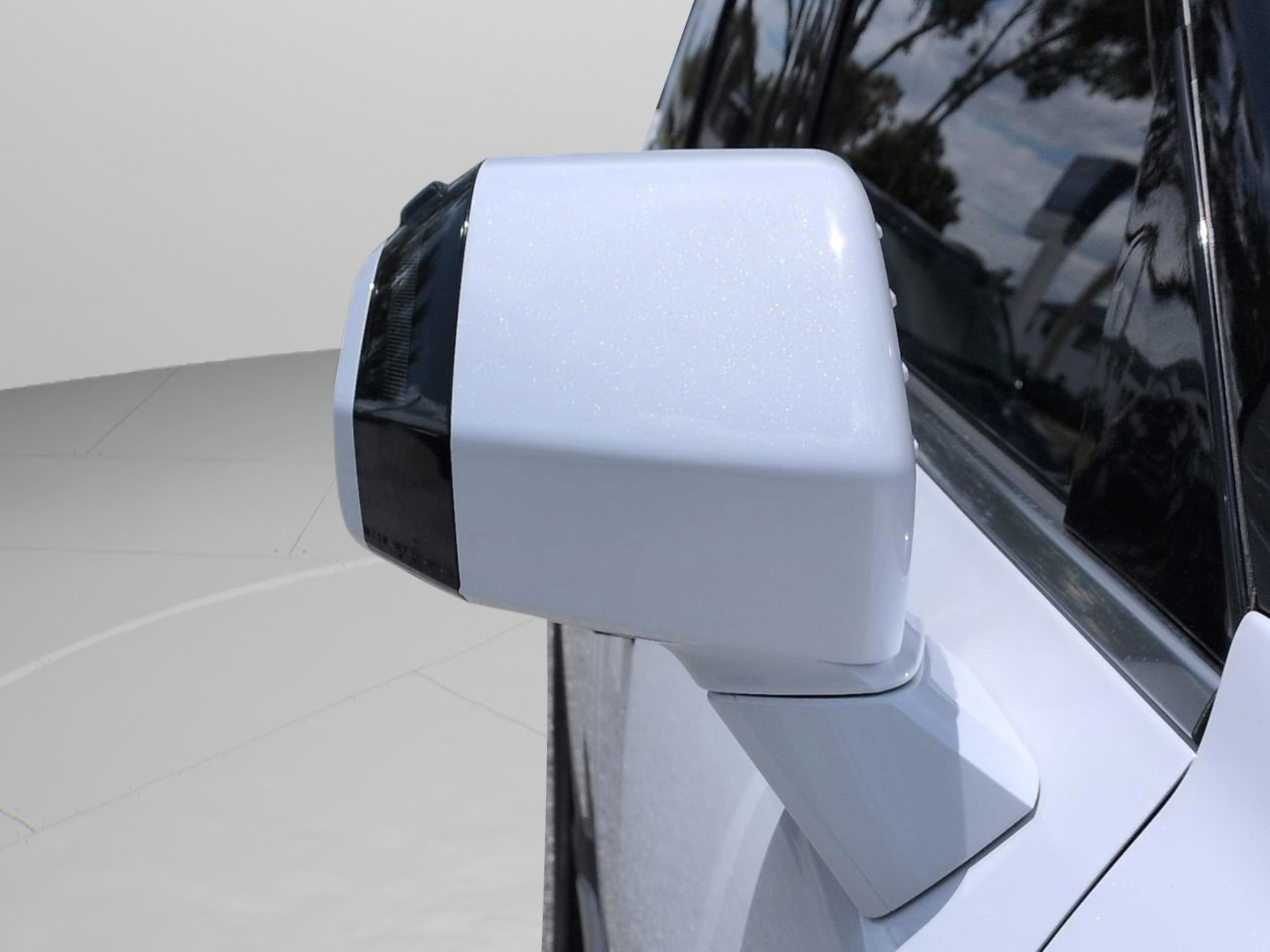 New 2027 Glacial White Pearl Kia EX image 35