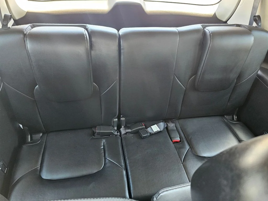 Used 2023 White Nissan SL image 16