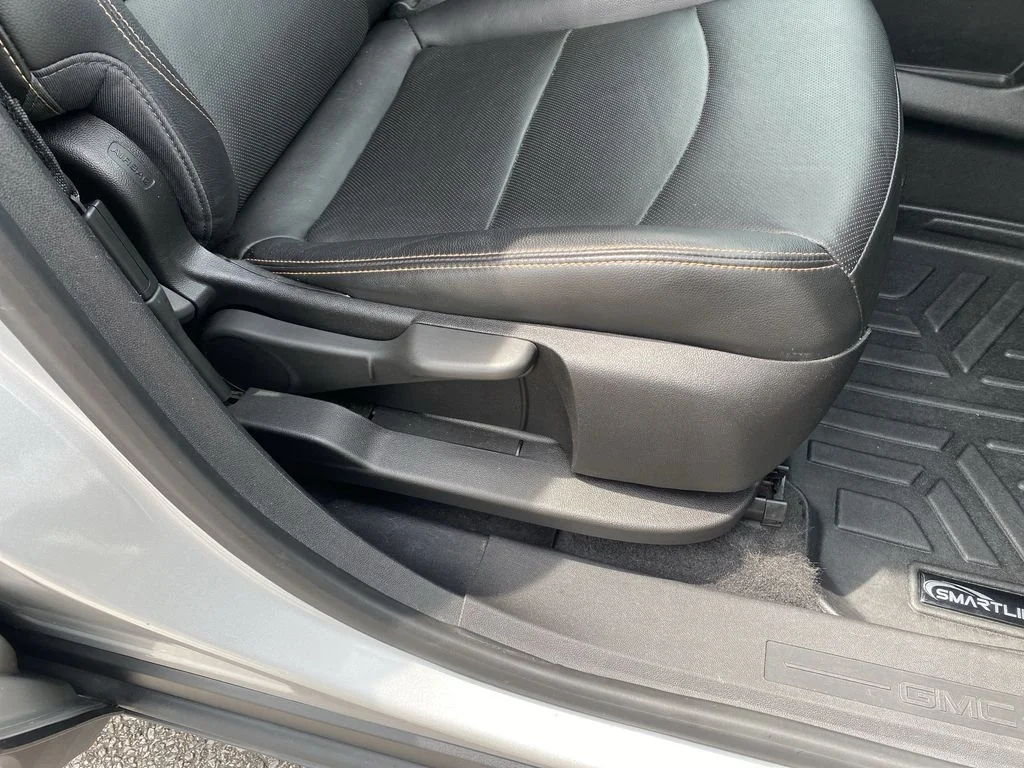 Used 2019 Quicksilver Metallic GMC SLT image 33