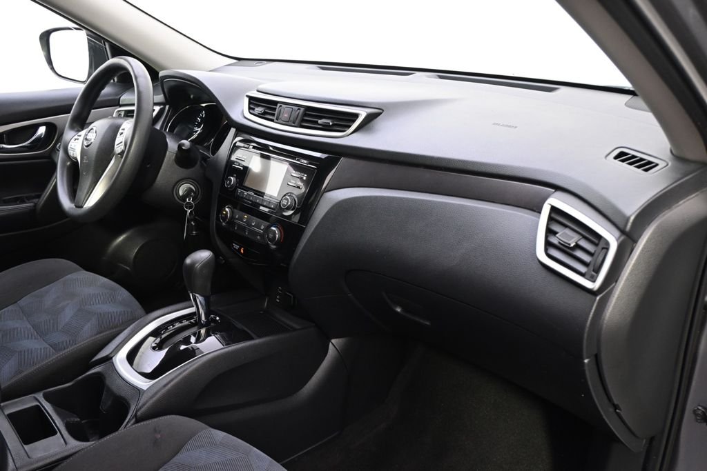 Used 2016 Gun Metallic Nissan S image 13