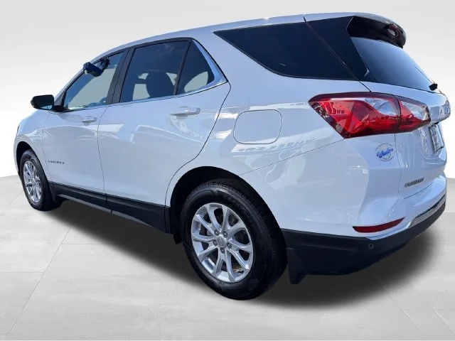 Used 2021 SUMMIT WHITE Chevrolet LT image 3