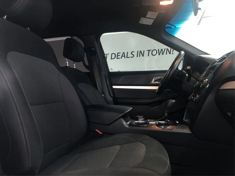 Used 2017 Magnetic Ford XLT image 9