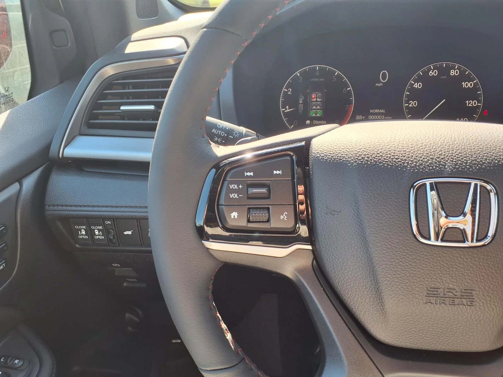 New 2026 Platinum White Pearl Honda Sport-L image 11