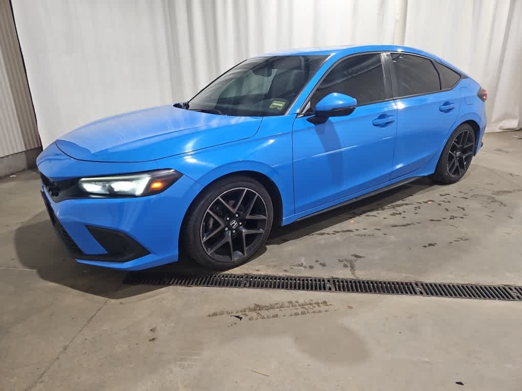 Used 2022 Boost Blue Pearl Honda Sport Touring image 2