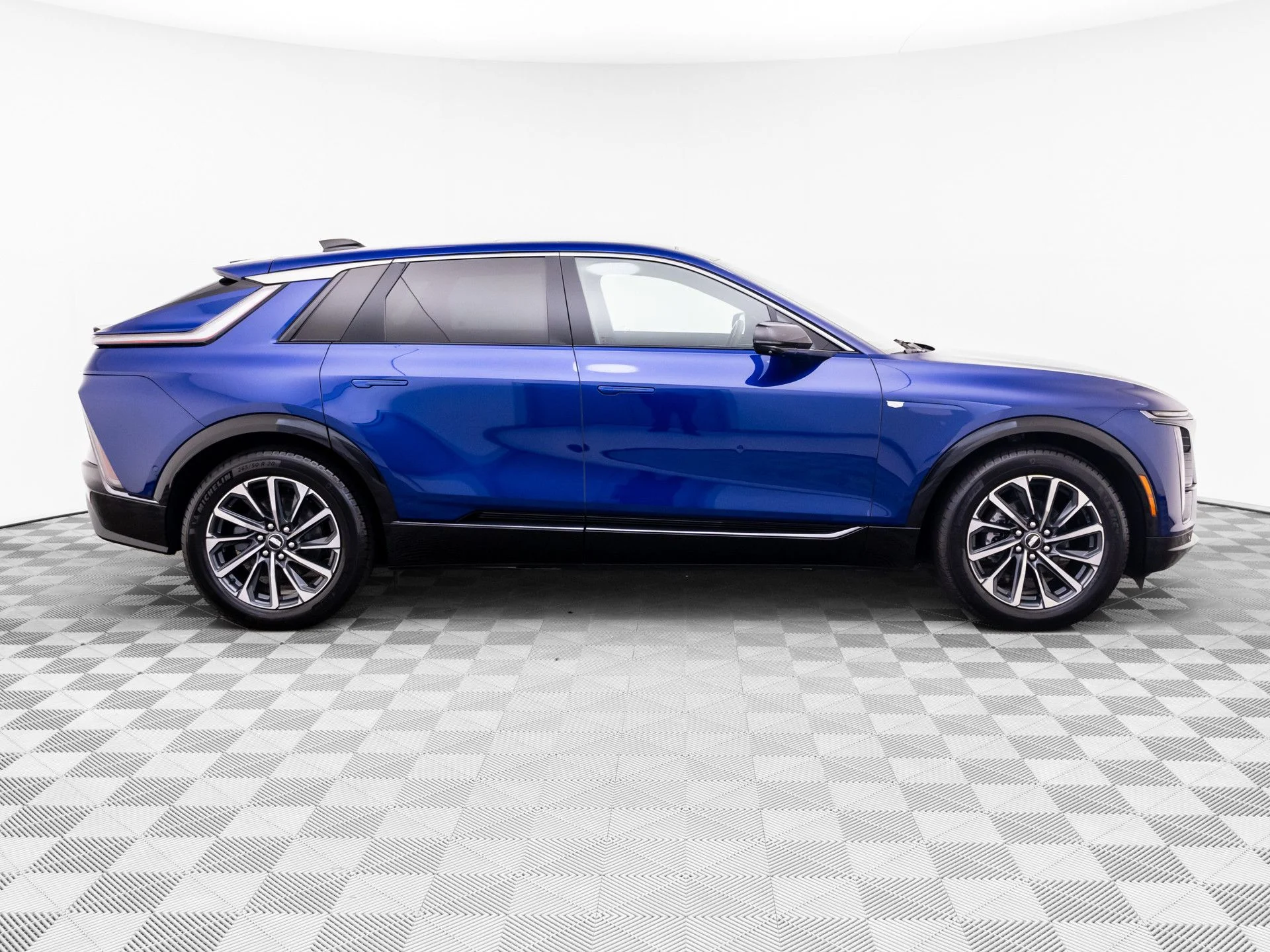 Used 2024 Blue Cadillac Sport 2 image 6