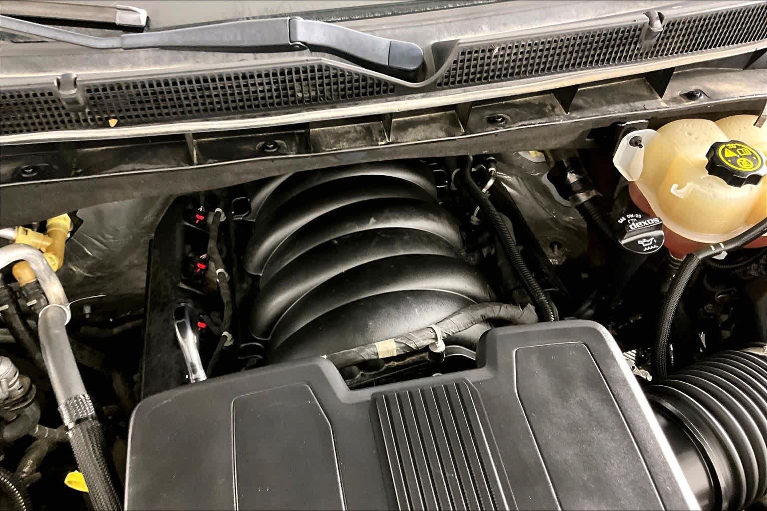 Used 2022 Summit White GMC Denali image 32