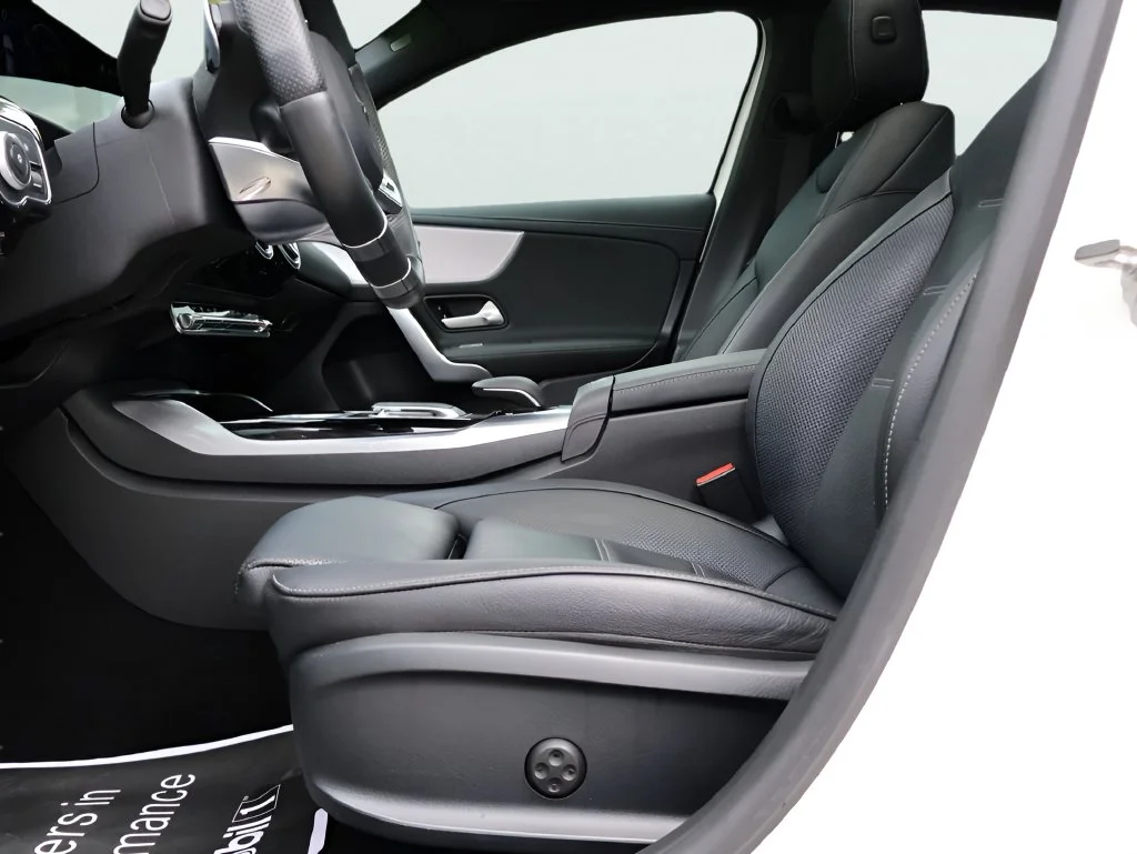 Used 2020 Polar White Mercedes-Benz Base image 41