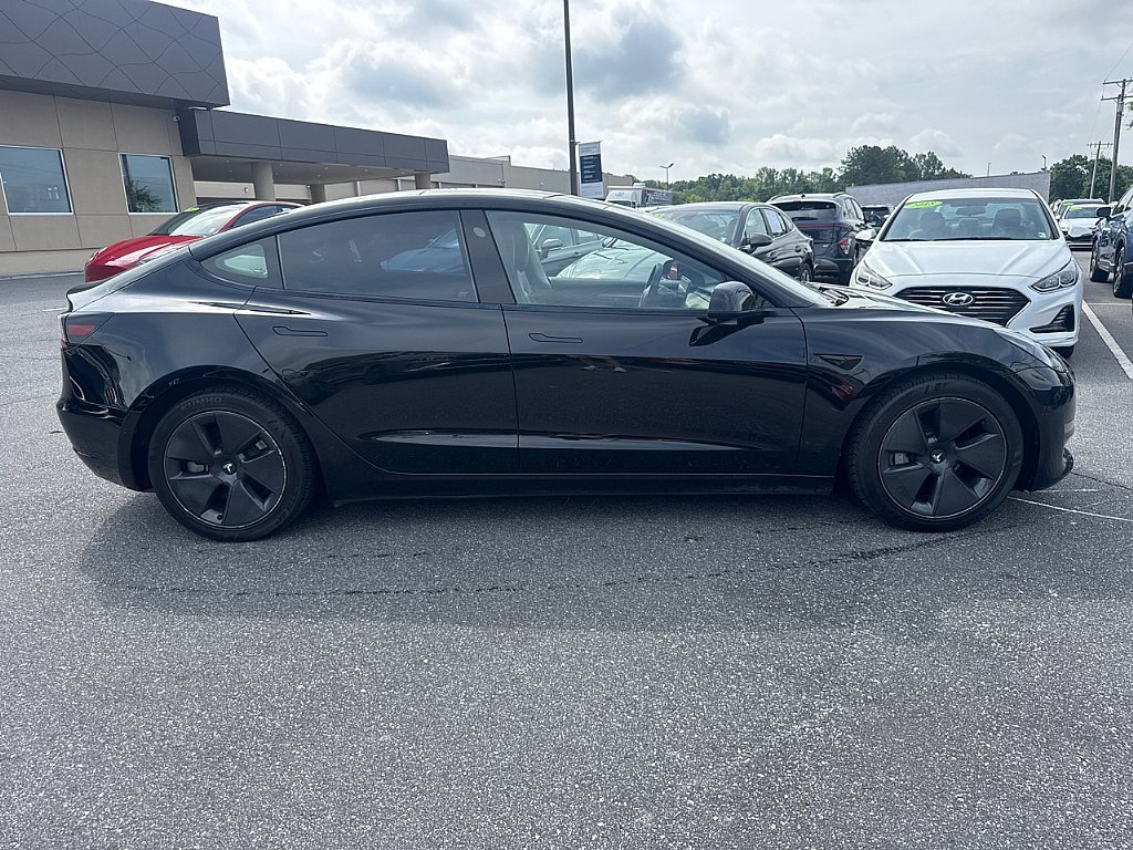 Used 2022 Black Tesla Long Range image 4