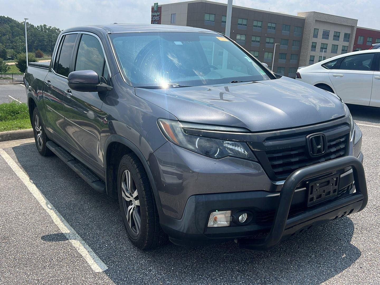 Used 2019 Modern Steel Metallic Honda RTL image 6