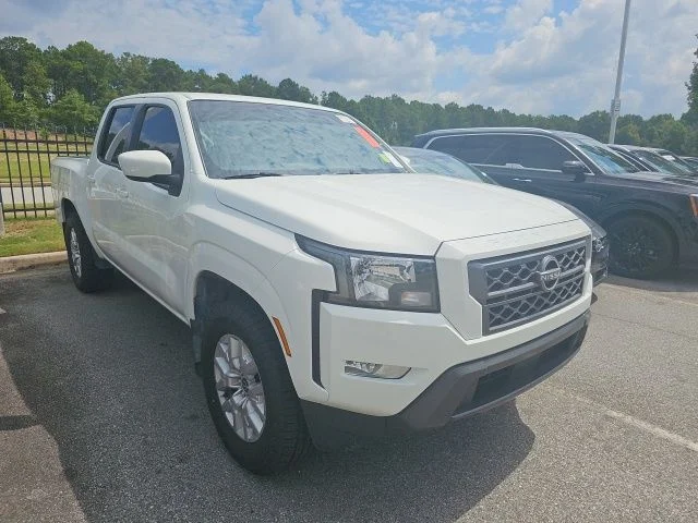 Used 2024 White Nissan SV image 3