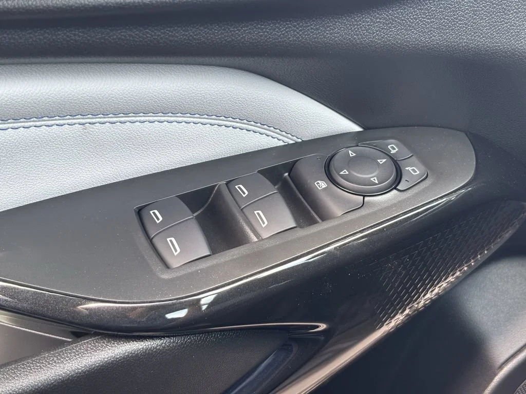 New 2026 Mosaic Black Metallic Chevrolet LT image 12