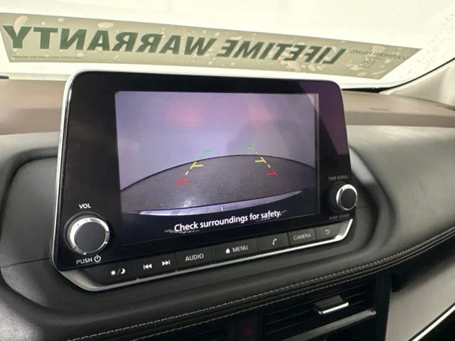 Used 2023 Black Nissan SV image 3