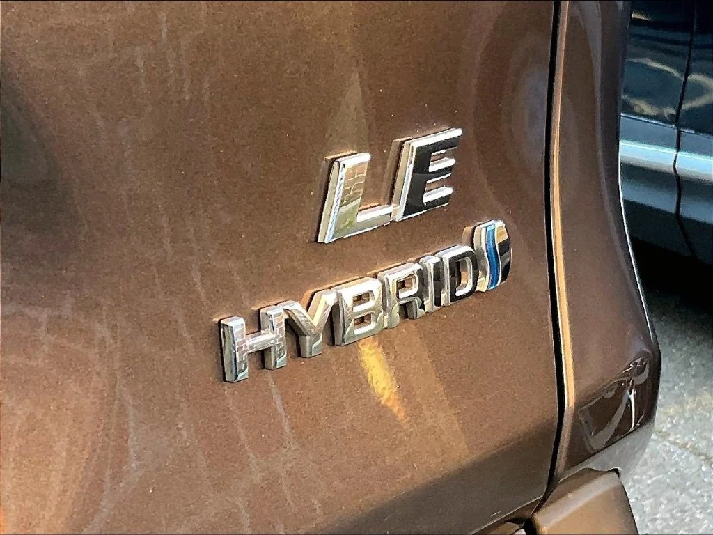 Used 2024 Gray Toyota LE image 28