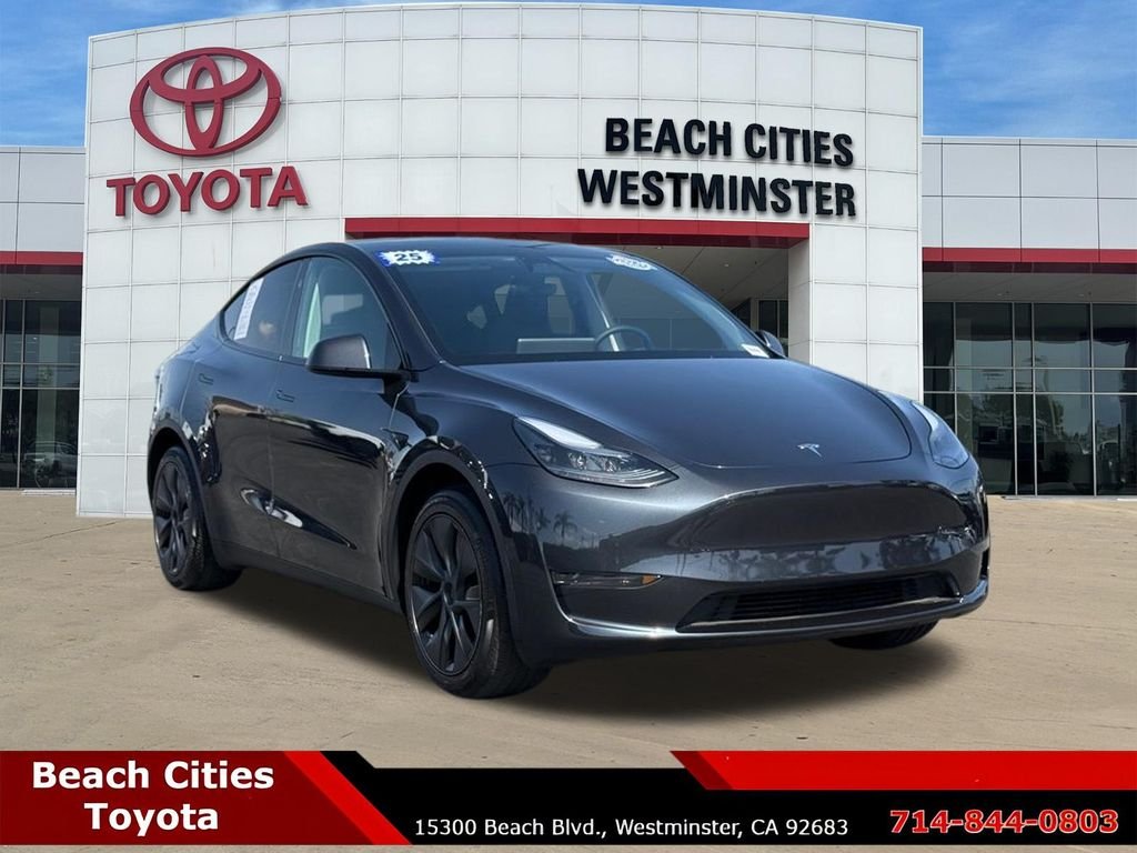 Used 2025 Tesla Model Y Long Range with VIN 7SAYGDED4SF271443 for sale in Westminster, CA