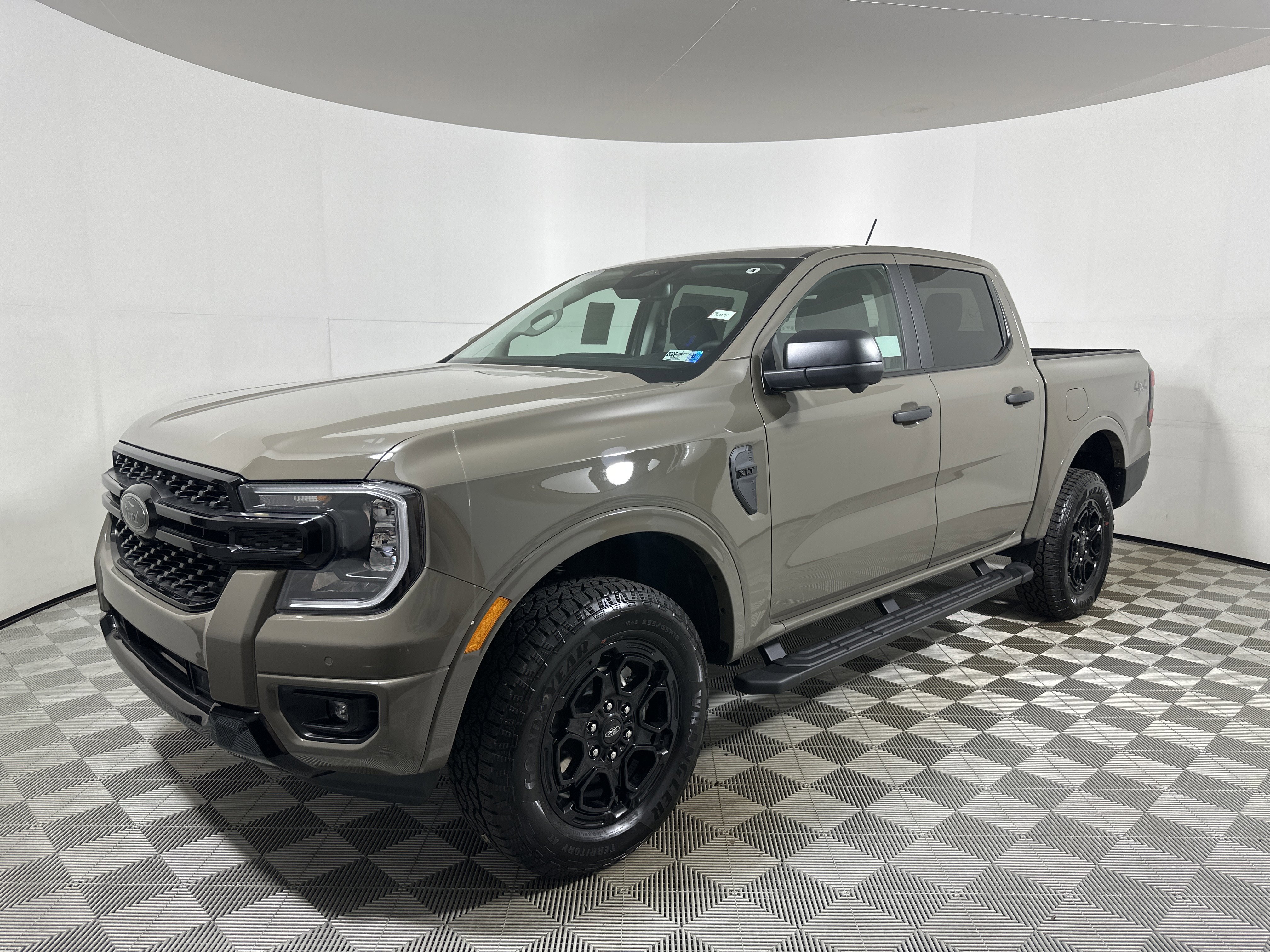 New 2026 MARSH GRAY Ford XLT image 3