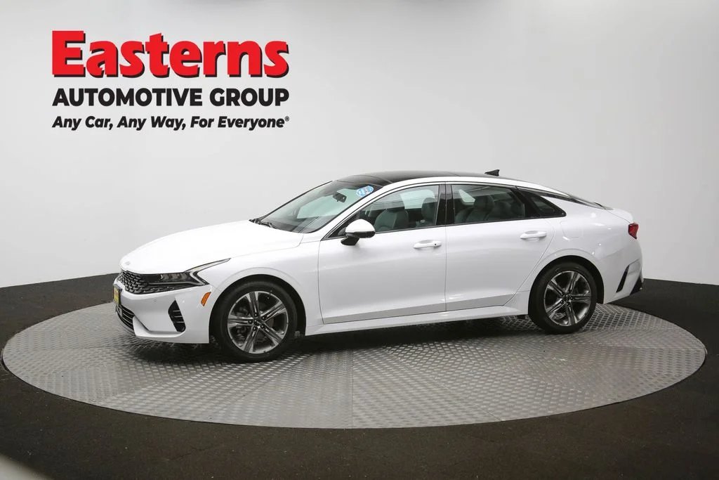 Used 2022 White Kia EX image 58