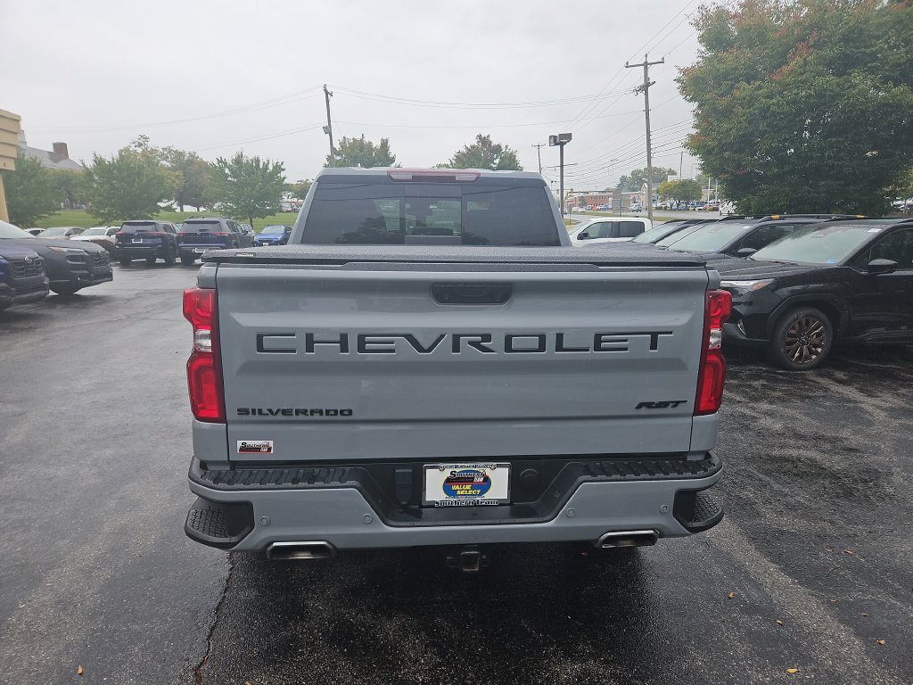 Used 2024 Gray Chevrolet RST image 4