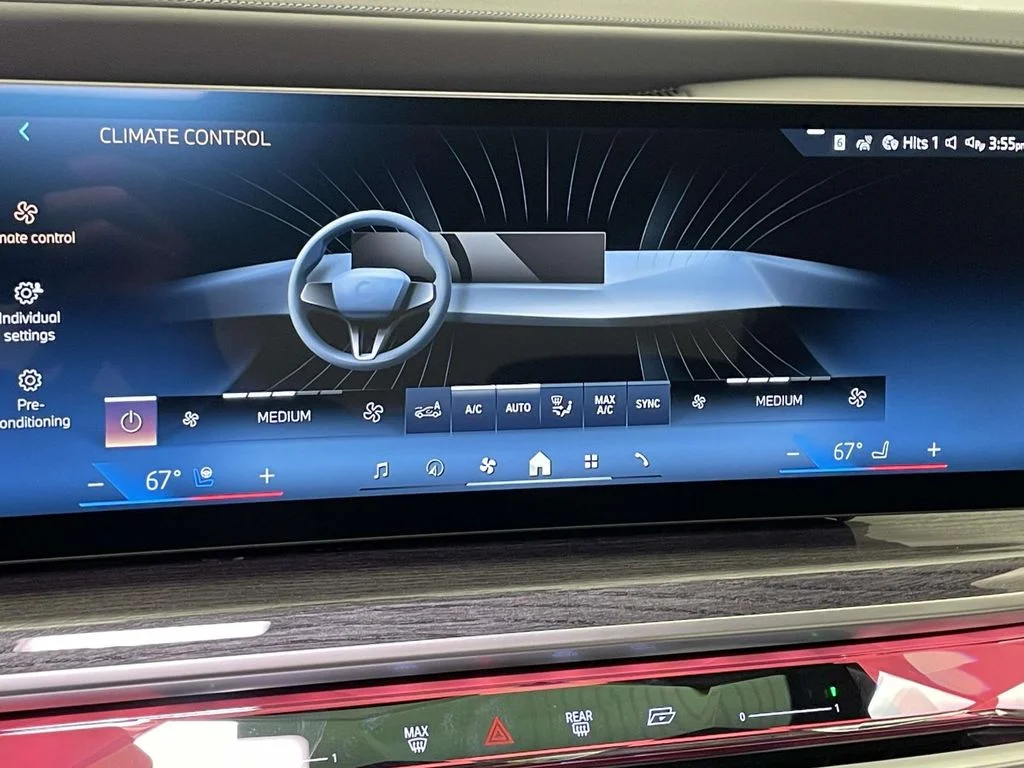 2026 BMW 7 Series 740i - Photo 24