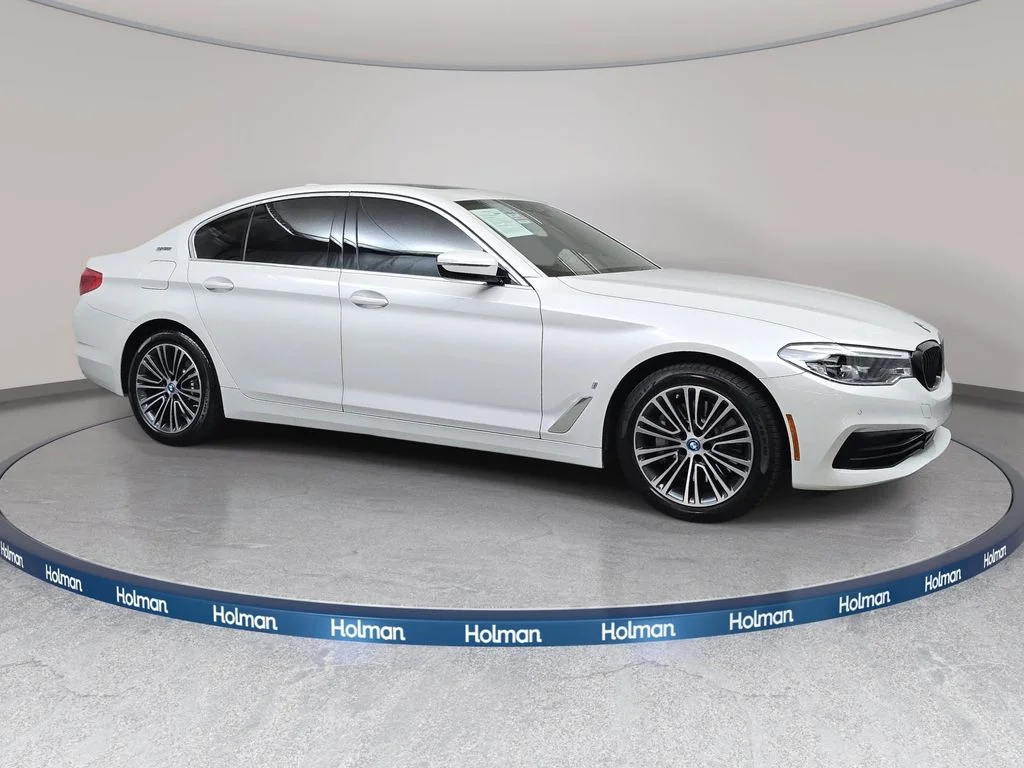Used 2019 White Metallic BMW 530e xDrive iPerformance image 4