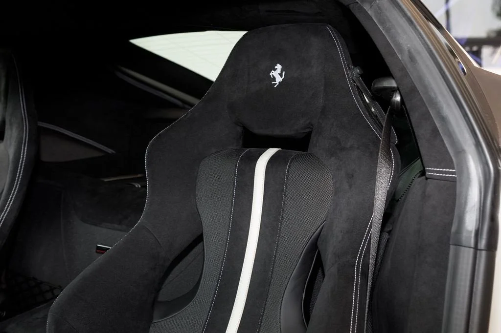 Used 2017 Bianco Italia Ferrari  image 30