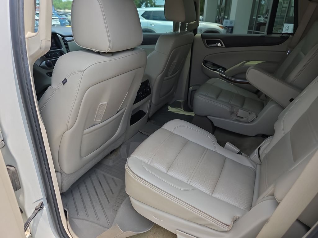 Used 2015 White GMC Denali image 31