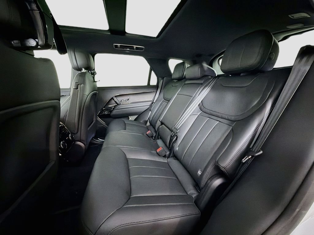 New 2027 Fuji White Land Rover Dynamic SE P400 image 26