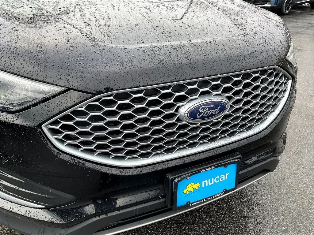 Used 2023 Black Ford SEL image 28