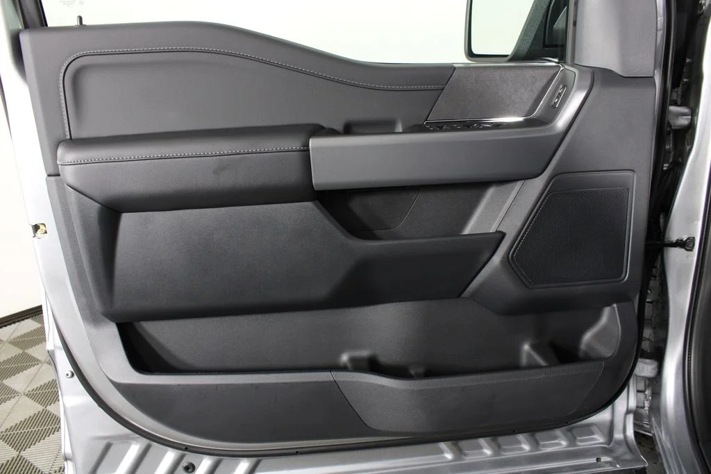 New 2026 Iconic Silver Metallic Ford XLT image 10