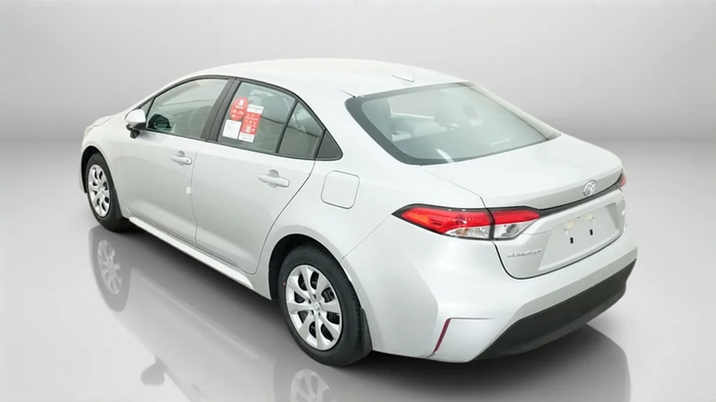 New 2027 Classic Silver Metallic Toyota LE image 27