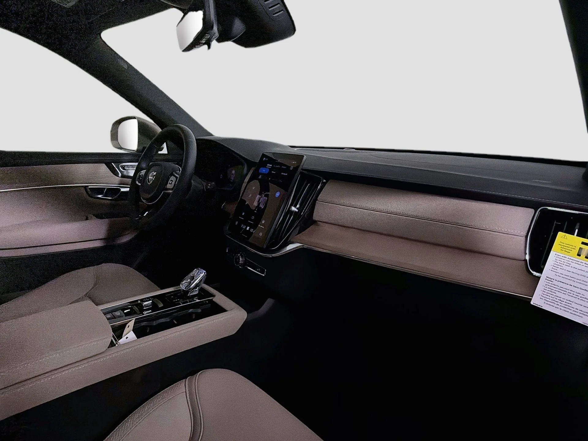 New 2026 Bright Dusk Volvo Plus image 30