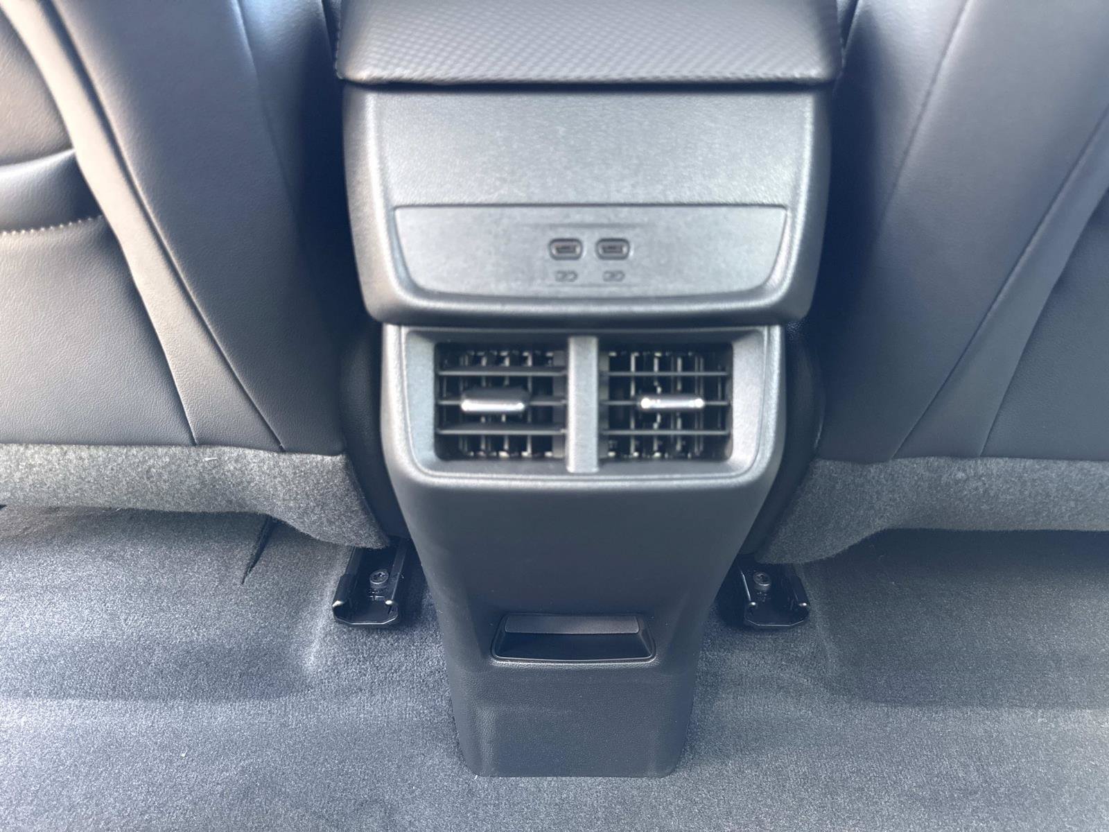 2027 Chevrolet Equinox LT - Photo 30