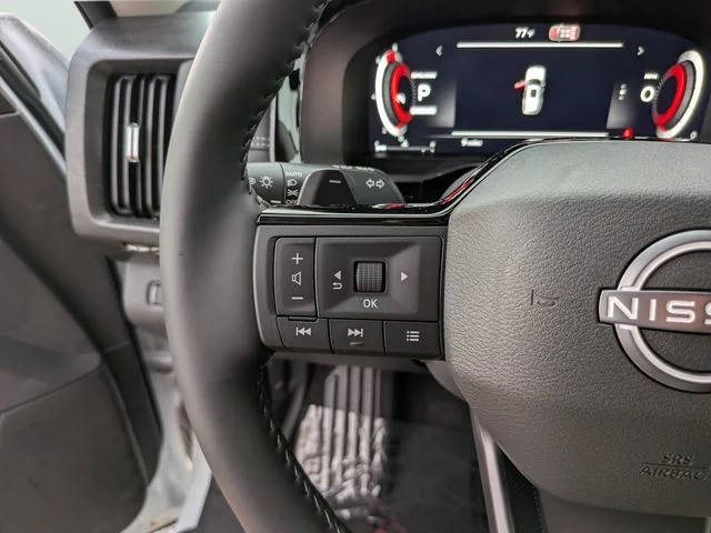 New 2026 Everest White Pearl TriCoat / Super Black Two-tone Nissan Platinum image 29