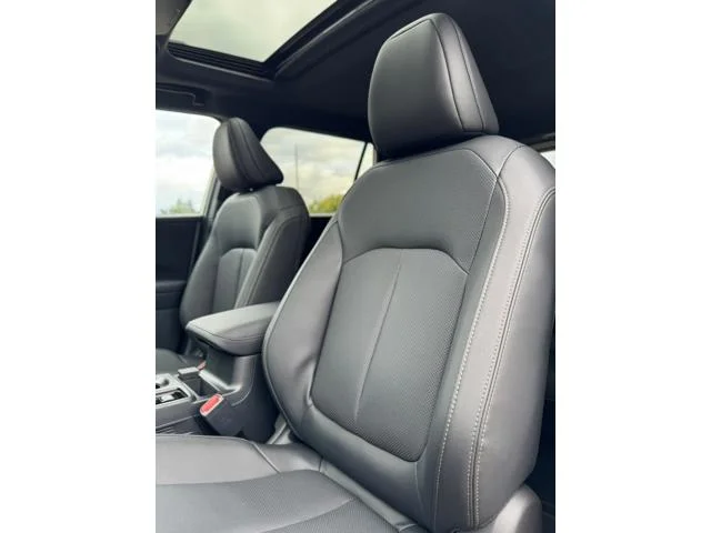 New 2026 CRYSTAL WHITE PEARL Subaru Limited XT image 31