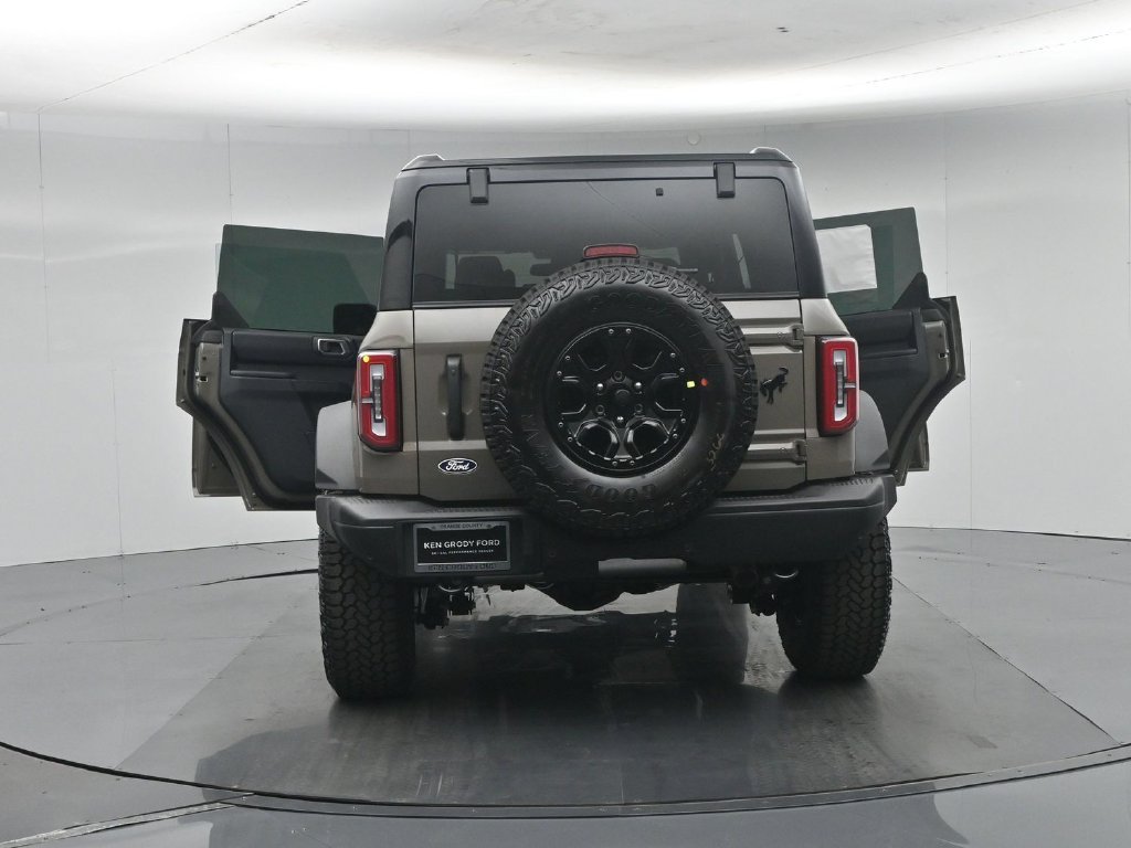 New 2026 Marsh Gray Ford Badlands image 33