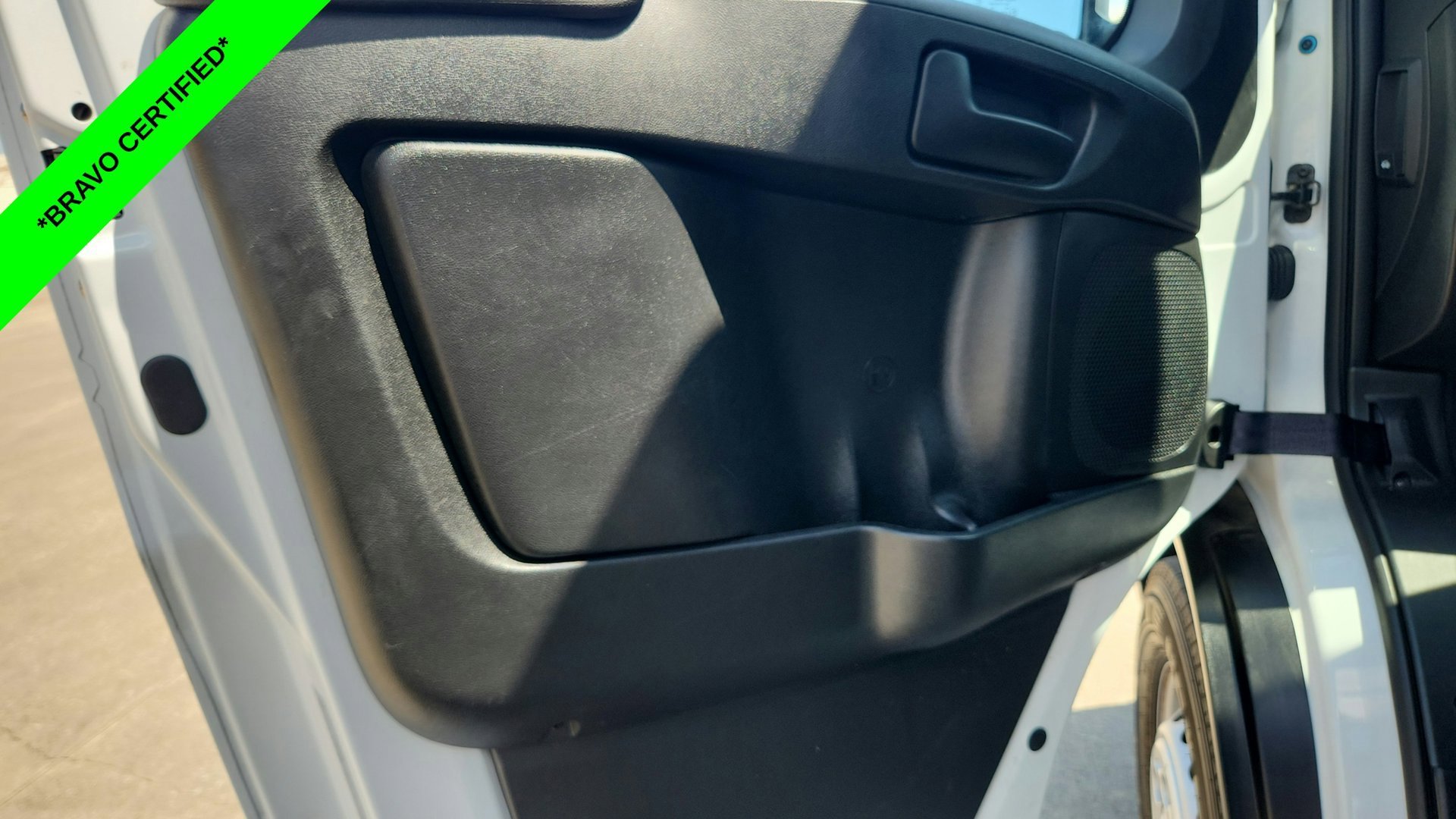 Photo 32
