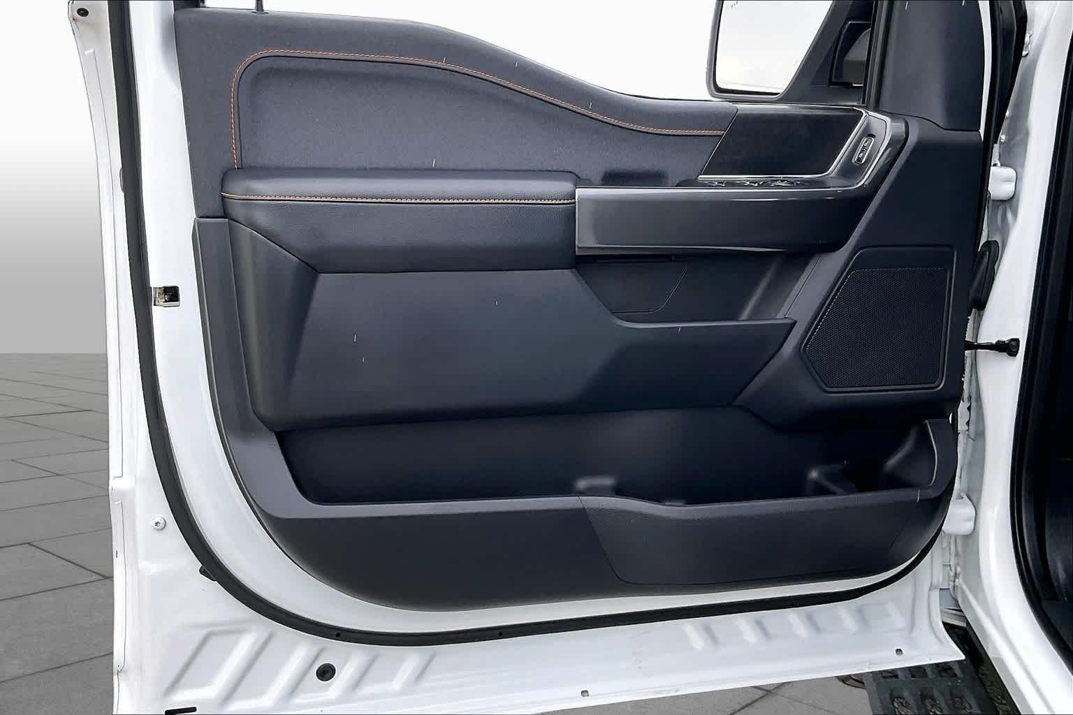 Used 2023 Oxford White Ford Tremor image 21