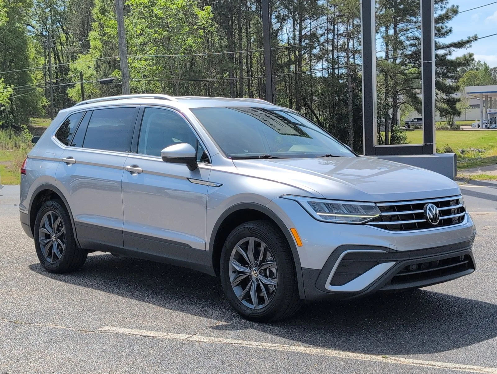 2024 Volkswagen Tiguan SE - Photo 8