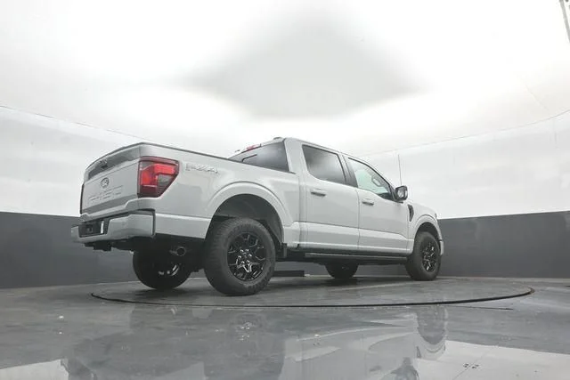 New 2026 White Ford XLT image 40