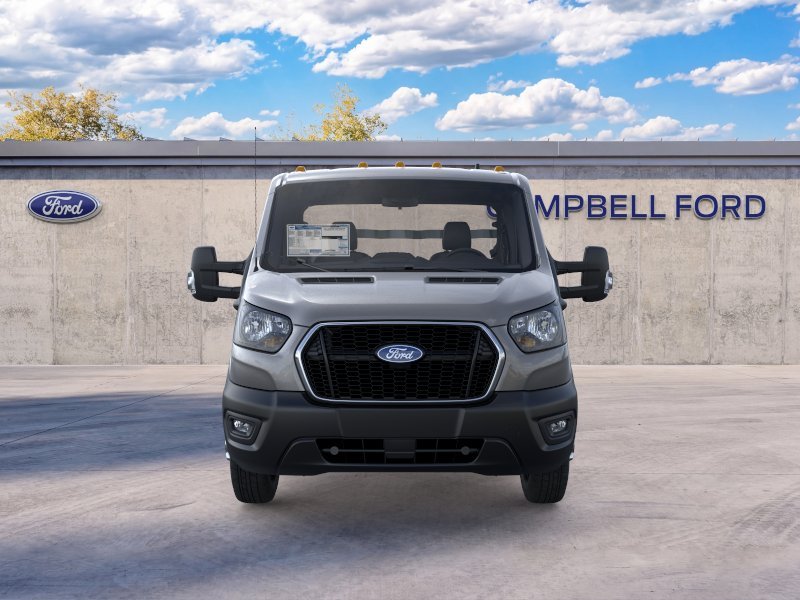 New 2026 Carbonized Gray Metallic Ford Cutaway image 27