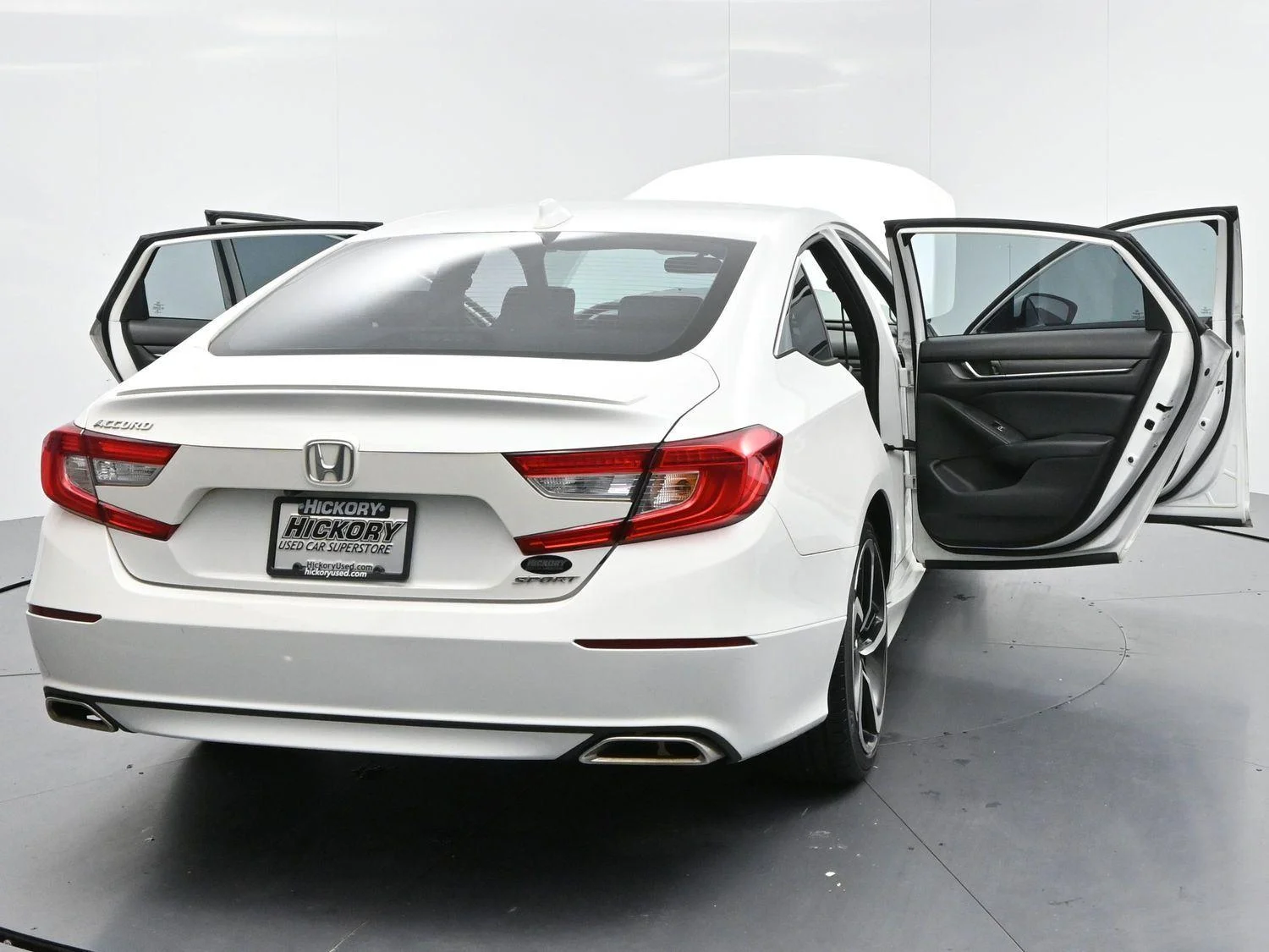 Used 2018 Platinum White Pearl Honda Sport image 39